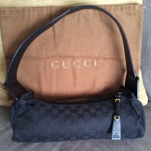Authentic Gucci Shoulder Handbag - Picture 2 of 10